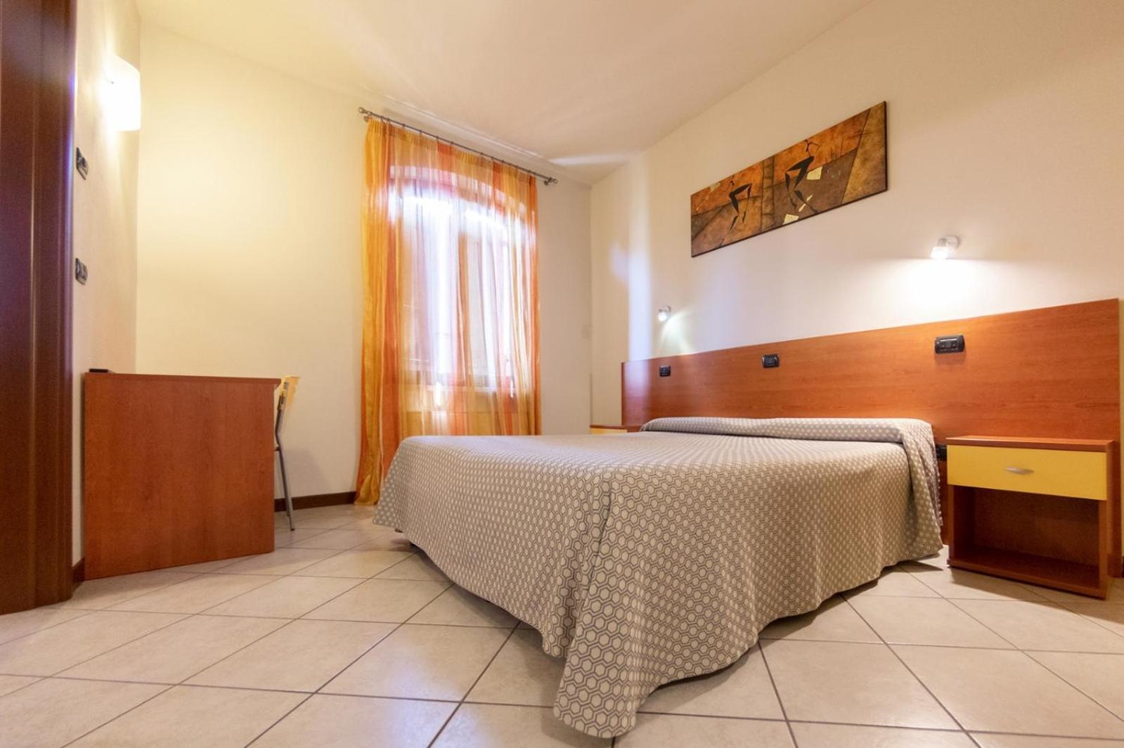 La Stazione Camere Caffè Castiglione Delle Stiviere Esterno foto